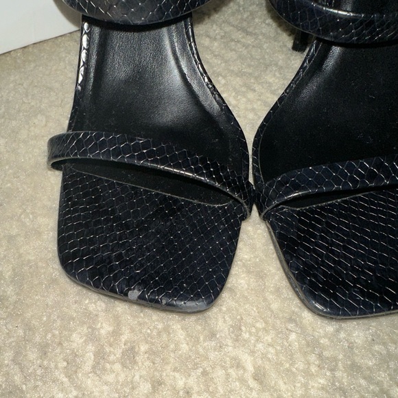 Steve Madden Michele Black Snake High Heel - Picture 5 of 7